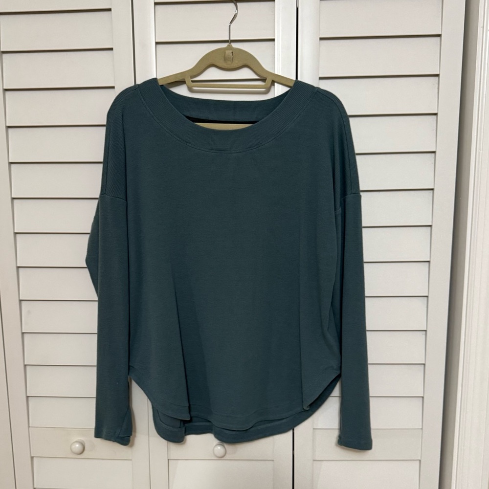 Athleta Presence Oxidized Green Ribbed Open Back Sweatshirt Womens Sz M